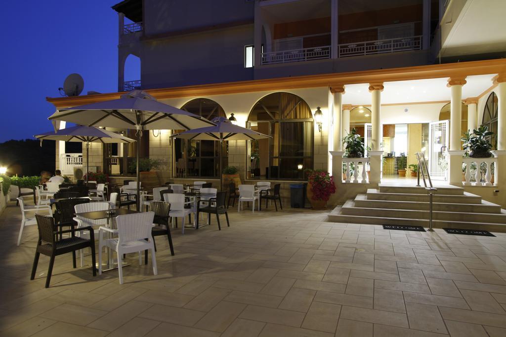Jason Hotel Іпсос Екстер'єр фото