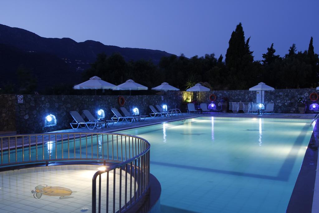 Jason Hotel Іпсос Екстер'єр фото