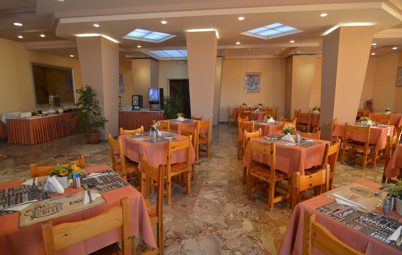 Jason Hotel Іпсос Екстер'єр фото