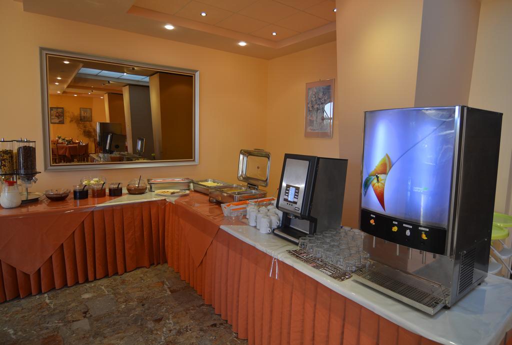 Jason Hotel Іпсос Екстер'єр фото