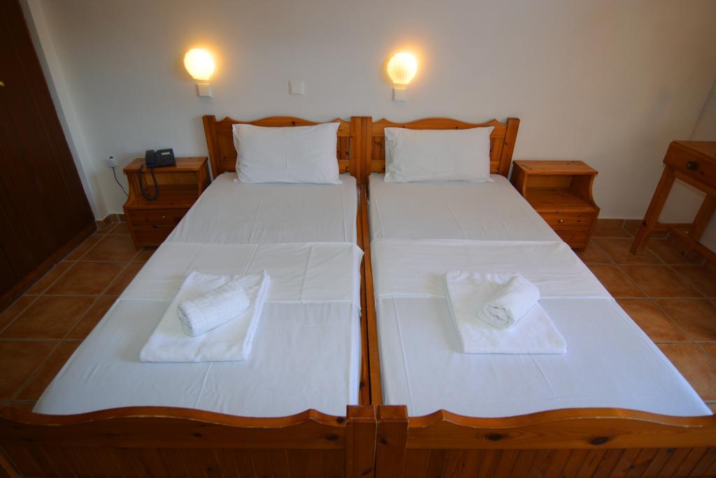 Jason Hotel Іпсос Екстер'єр фото